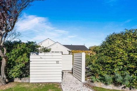 Photo of property in 10 Joyce Crescent, Ilam, Christchurch, 8041