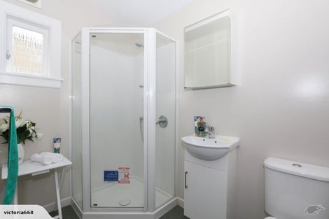 Photo of property in 296 Karori Road, Karori, Wellington, 6012