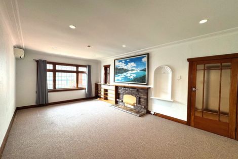 Photo of property in 17 Jasper Avenue, Mount Roskill, Auckland, 1041