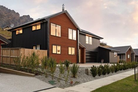 Photo of property in 31 Muster Road, Jacks Point, 9371