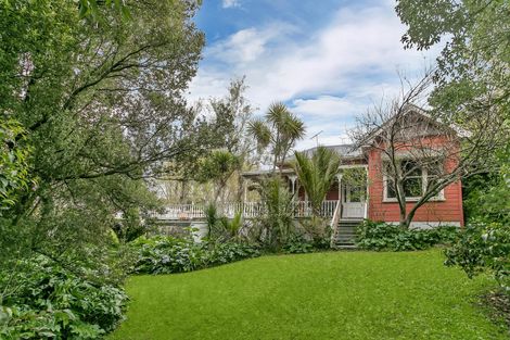 Photo of property in 25 Princes Street, Northcote Point, Auckland, 0627