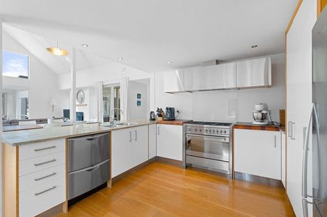 Photo of property in 97 Oxford Street, Martinborough, 5711