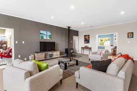 Photo of property in 1 Kelvyn Grove, Hillpark, Auckland, 2102