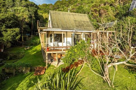 Photo of property in 215k Awaawaroa Bay, Waiheke Island, 1971