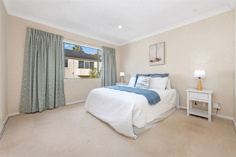 Photo of property in 23 Grammar School Road, Pakuranga, Auckland, 2010