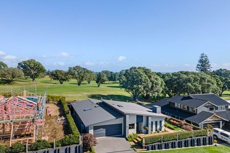 Photo of property in 19 Kotare Drive, Waiwhakaiho, New Plymouth, 4312