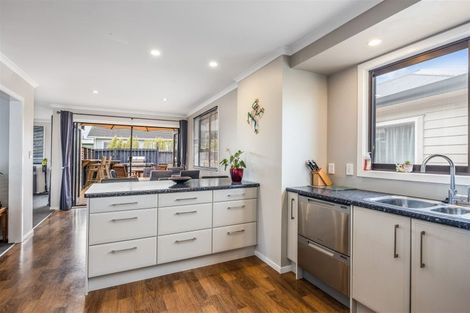 Photo of property in 166 Mark Avenue, Grenada Village, Wellington, 6037