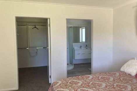 Photo of property in 27 Railway Terrace, Ohau, Levin, 5570