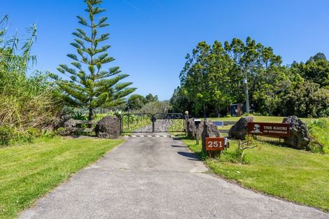 Photo of property in 251 Whitehills Road, Waitoki, 0994