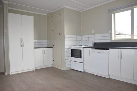 Photo of property in 64 Moa Street, Waikiwi, Invercargill, 9810