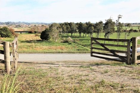 Photo of property in 181 Mangakura Road, Helensville, 0875