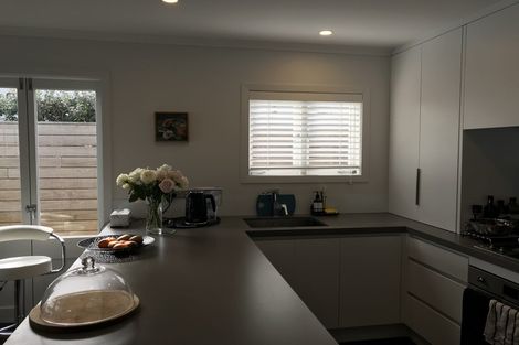 Photo of property in 11c Joan Street, Point Chevalier, Auckland, 1022