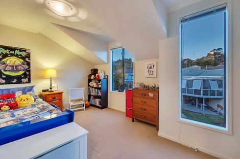 Photo of property in 35 Barnea Circle, Glen Eden, Auckland, 0602