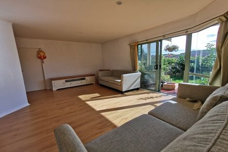 Photo of property in 9a Chilcott Road, Henderson, Auckland, 0612