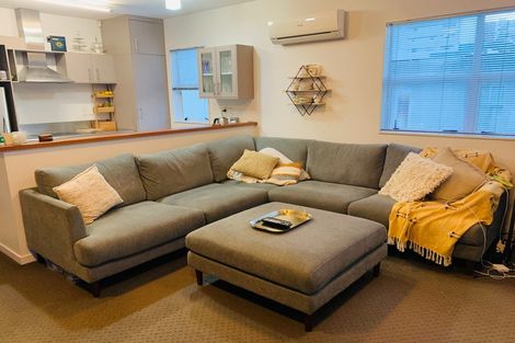 Photo of property in Budget Car Rental, 10/81 Ghuznee Street, Te Aro, Wellington, 6011