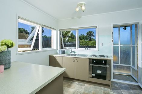 Photo of property in 1/9 Brunton Place, Glenfield, Auckland, 0629