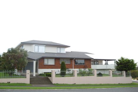 Photo of property in 69 Karina Road, Merrilands, New Plymouth, 4312