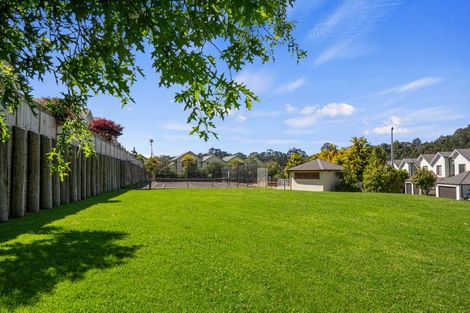 Photo of property in 21/11 The Avenue, Albany, Auckland, 0632