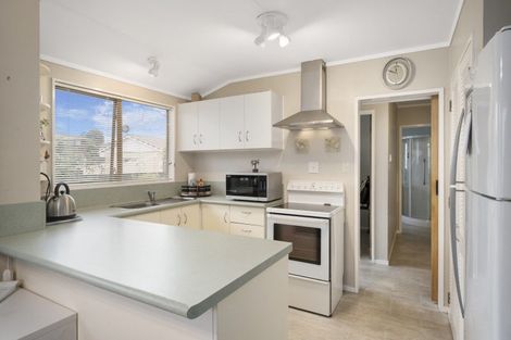 Photo of property in 10 Te Kama Street, Levin, 5510