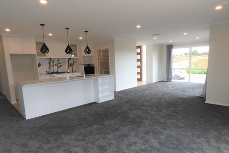 Photo of property in 38 Walter Lawry Road, Paerata, Pukekohe, 2124
