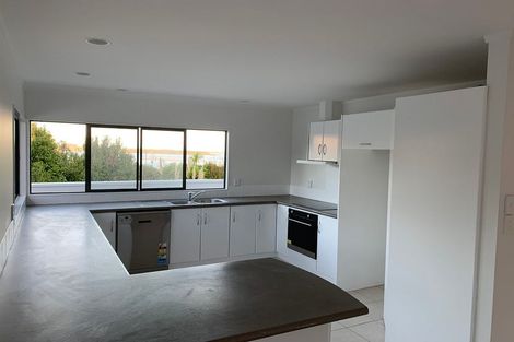 Photo of property in 12 Himalaya Crescent, Lynfield, Auckland, 1042