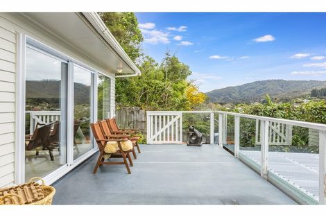 Photo of property in 10 Faris Crescent, Wainuiomata, Lower Hutt, 5014