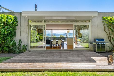 Photo of property in 505 Muritai Road, Eastbourne, Lower Hutt, 5013