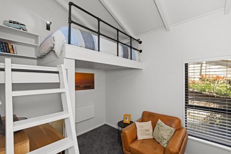 Photo of property in 19 Puflett Road, Havelock North, 4130