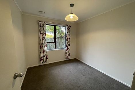 Photo of property in 8 Trinidad Crescent, Grenada Village, Wellington, 6037