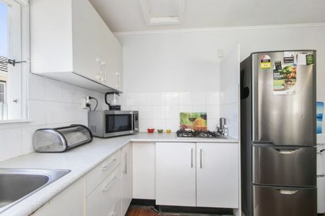 Photo of property in 33 Westminster Road, Wainuiomata, Lower Hutt, 5014