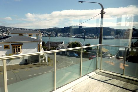 Photo of property in 21a Maida Vale Road, Roseneath, Wellington, 6011