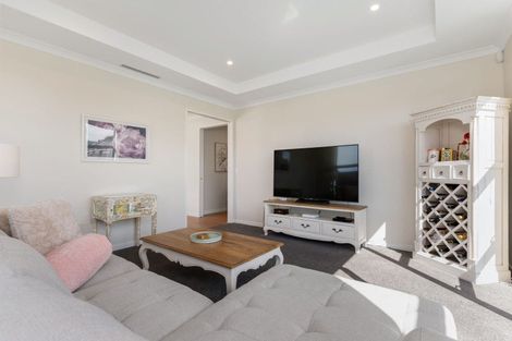 Photo of property in 11 Eastman Drive, Halswell, Christchurch, 8025