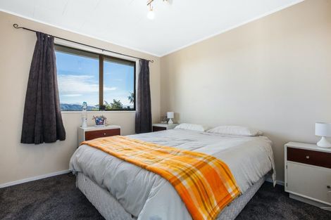 Photo of property in 4 Gaff Place, Whitby, Porirua, 5024