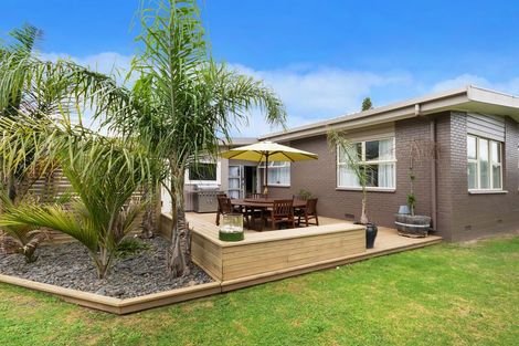 Photo of property in 27 Magnolia Avenue, Opaheke, Papakura, 2113