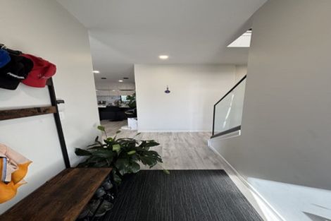 Photo of property in 18 Vintry Drive, Huapai, Kumeu, 0810