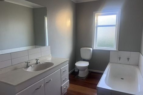 Photo of property in 103 Riverslea Road North, Parkvale, Hastings, 4122
