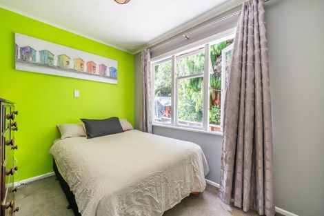 Photo of property in 49 Blue Mountains Road, Pinehaven, Upper Hutt, 5019