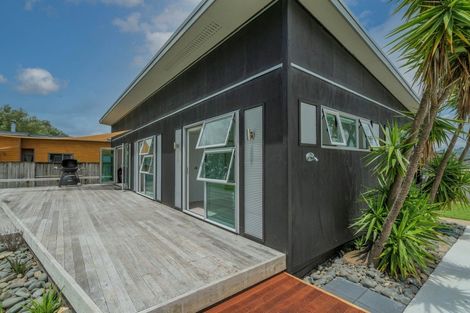 Photo of property in 35 Carina Way, Whitianga, 3510