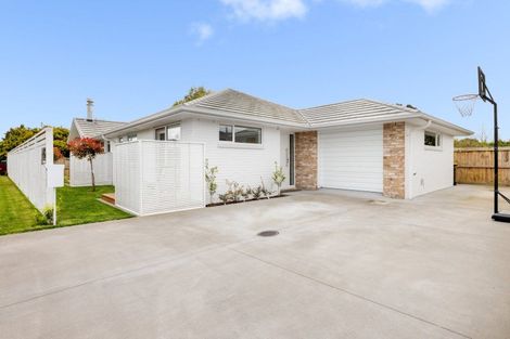 Photo of property in 37 Mahana Way, Pyes Pa, Tauranga, 3112