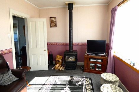 Photo of property in 106 Queen Street, Westport, 7825