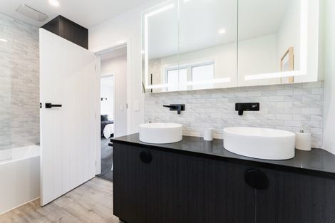 Photo of property in 94 Hocken Street, Kenmure, Dunedin, 9011