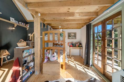 Photo of property in 911 Harington Point Road, Harington Point, Dunedin, 9077