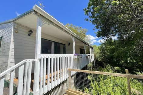 Photo of property in 11 Scarlock Avenue, Browns Bay, Auckland, 0630