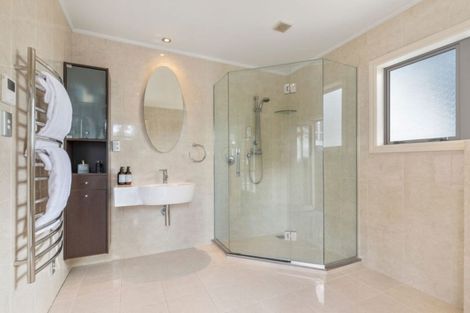 Photo of property in 132 Lonely Track Road, Redvale, Auckland, 0632