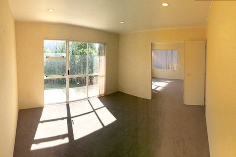 Photo of property in 1/5 Waller Avenue, Bucklands Beach, Auckland, 2012