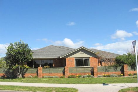 Photo of property in 618 Grenada Street, Papamoa Beach, Papamoa, 3118