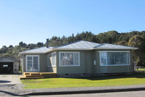 Photo of property in 5 Power Road, Karoro, Greymouth, 7805