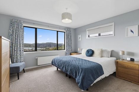 Photo of property in 75 Endeavour Drive, Whitby, Porirua, 5024