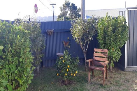 Photo of property in 390-392 Jackson Street, Petone, Lower Hutt, 5012