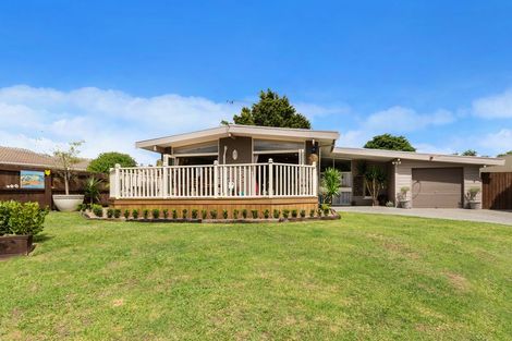 Photo of property in 27 Magnolia Avenue, Opaheke, Papakura, 2113